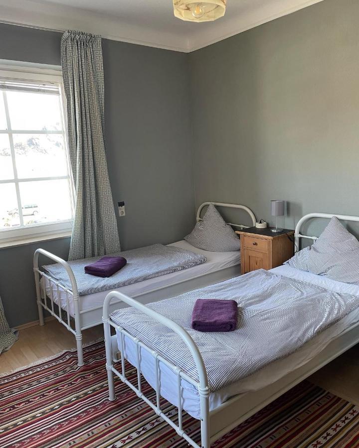 Musikalische Ferienwohnung Mit Rheinblick سانكت غور المظهر الخارجي الصورة